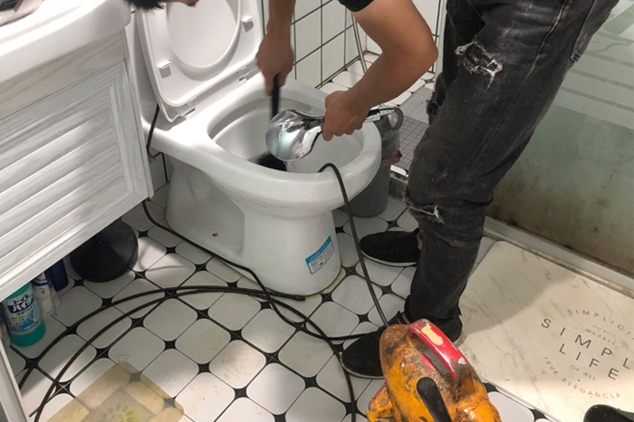 顺平疏通下水道