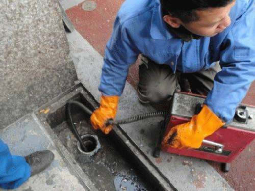 顺平疏通下水道