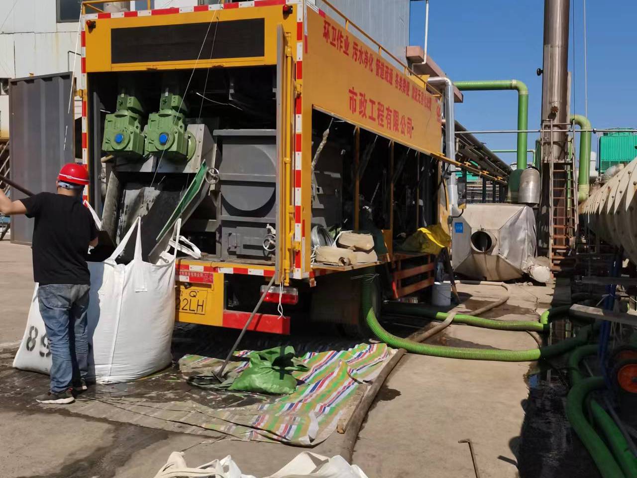 顺平淤泥压干处理